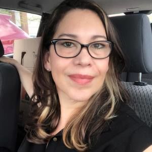 Meet your Posher, Corina